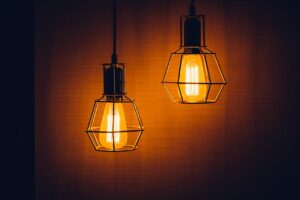 電気代高騰を抑えるための窓断熱の効果は？